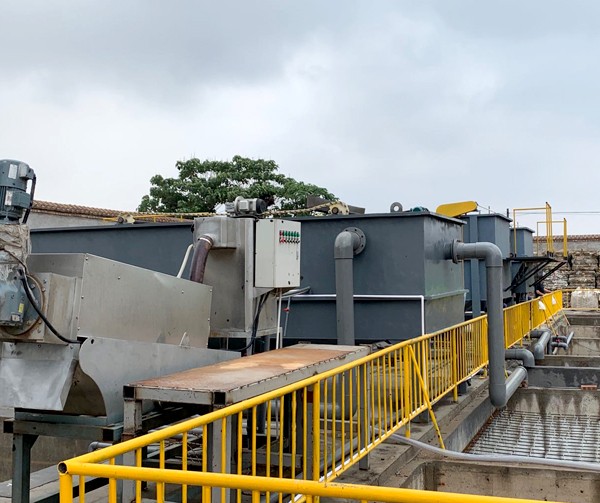 洗塑废水处理现场