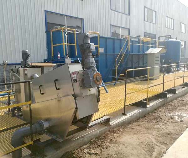 洗塑废水处理现场